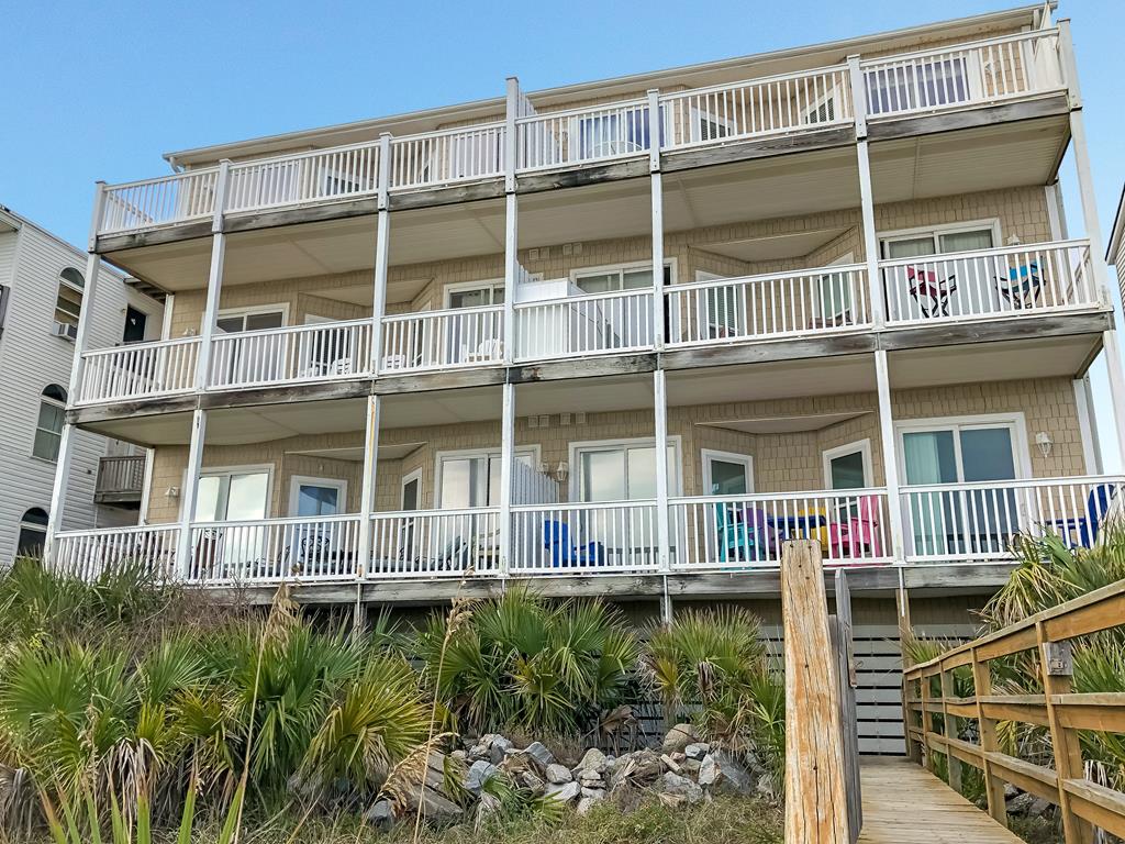 all 117 E Arctic 301 Folly Beach Rental